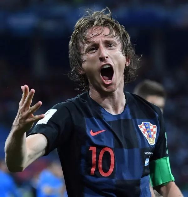 2025年哈兰德10次头球破门追平个人纪录，各大联赛仅次于凯恩