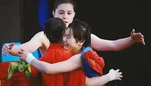 布莱斯·哈珀关键时刻建功