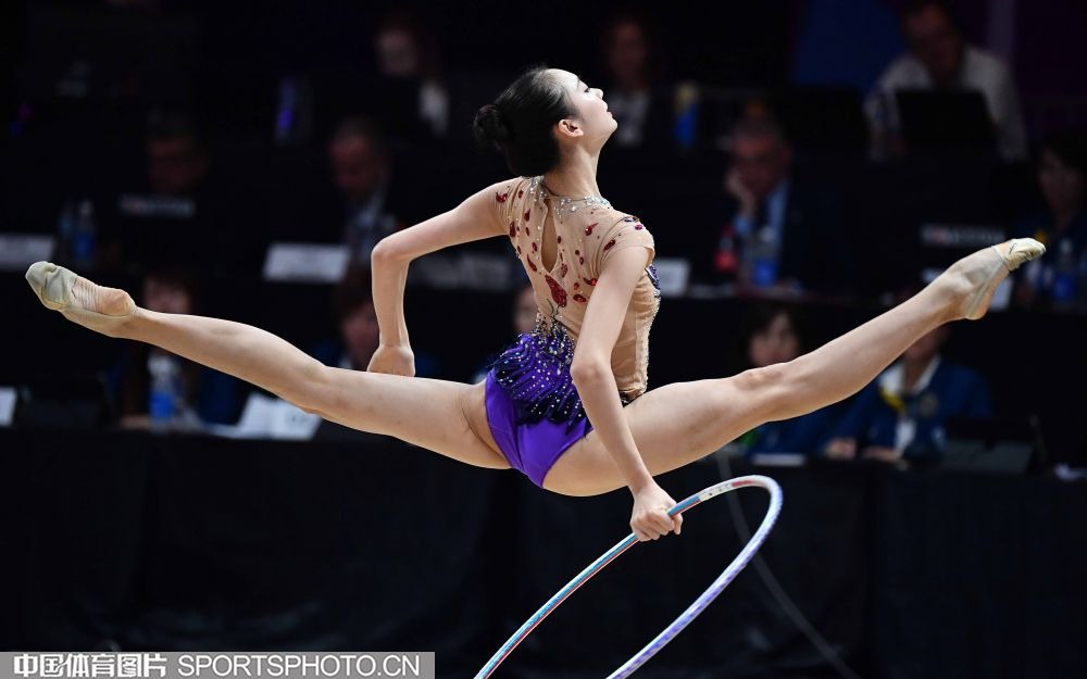 阿森纳签下厄瓜多尔双胞胎球员，未来有望助力球队夺冠，彰显俱乐部长期发展策略。